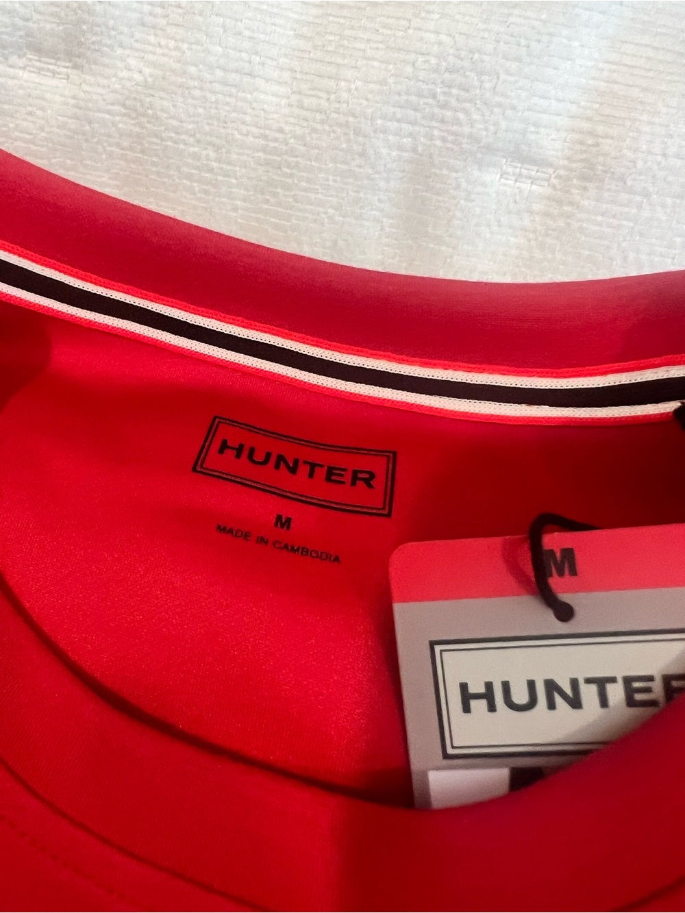 NWT Hunter brand Scarlet Red Sweatshirt with Hunter Branded Neckline Trim - Picture 5 of 8